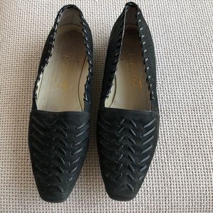 Paloma made in Italy black suede flat SZ 6.5